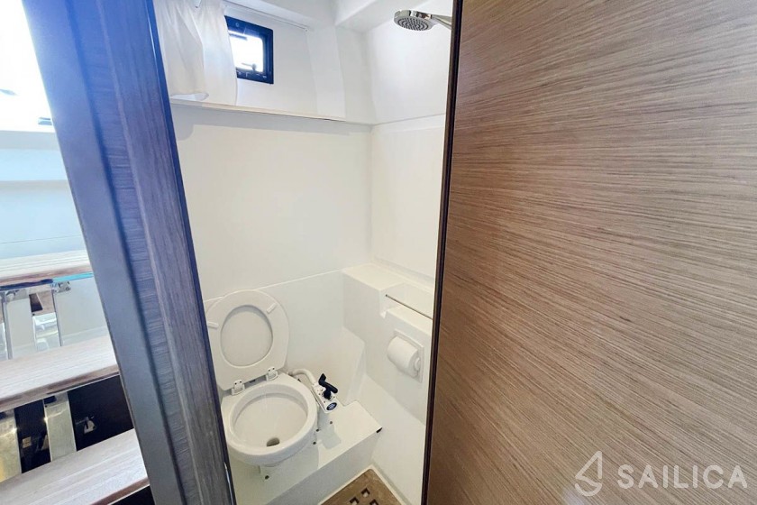 Lagoon 52F - Yacht Charter Sailica