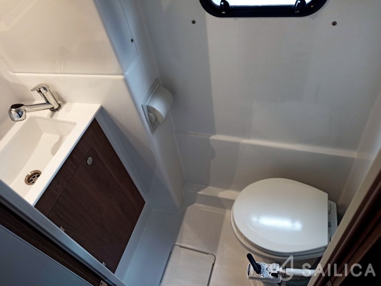 Bali Catspace - Yacht Charter Sailica