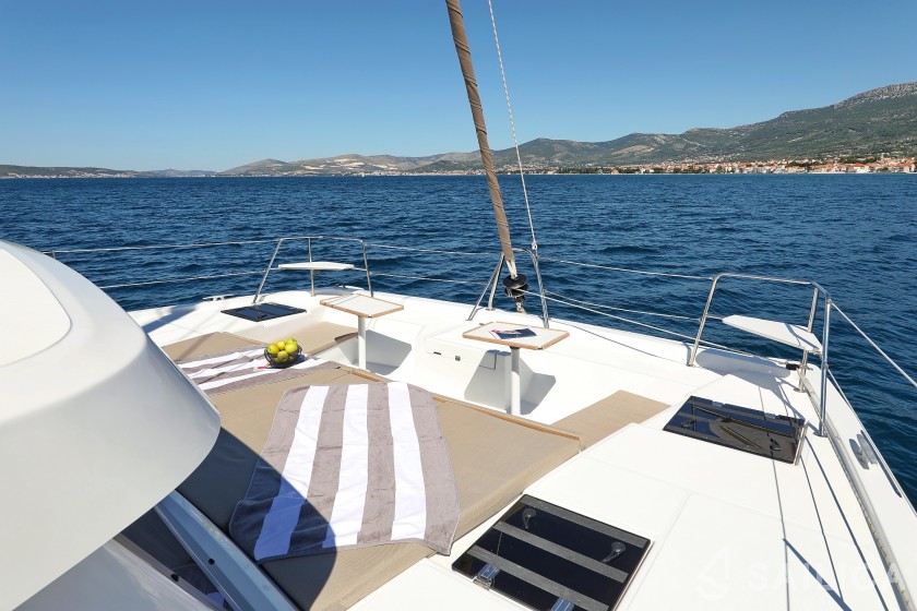 Bali Catspace - Yacht Charter Sailica