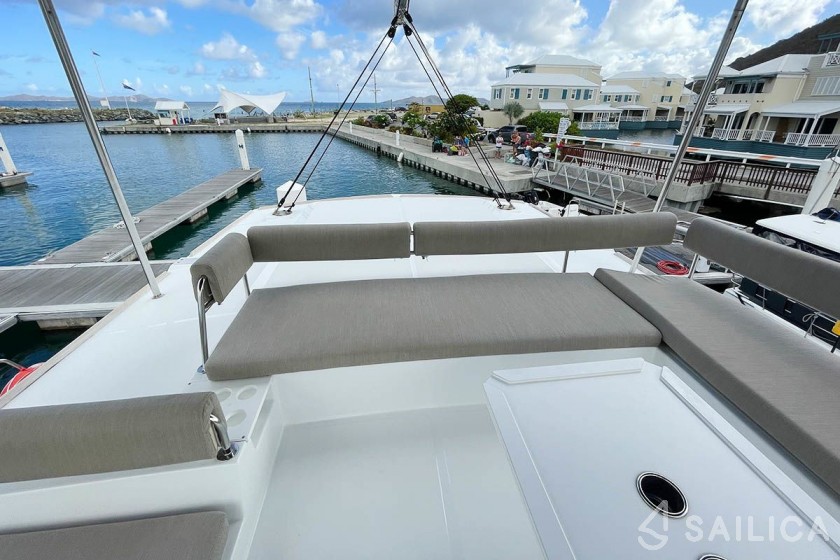 Bali 4.8  - Yacht Charter Sailica