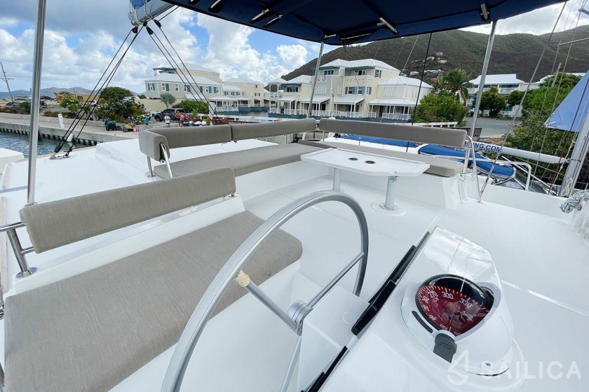 Bali 4.8  - Yacht Charter Sailica