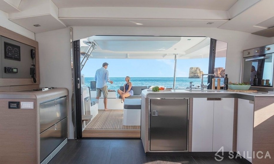 Elba 45 - Yacht Charter Sailica