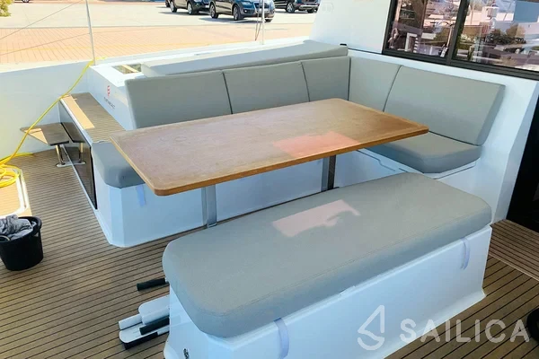 Elba 45 - Yacht Charter Sailica