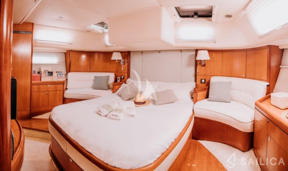 Moody 64 - Yacht Charter Sailica
