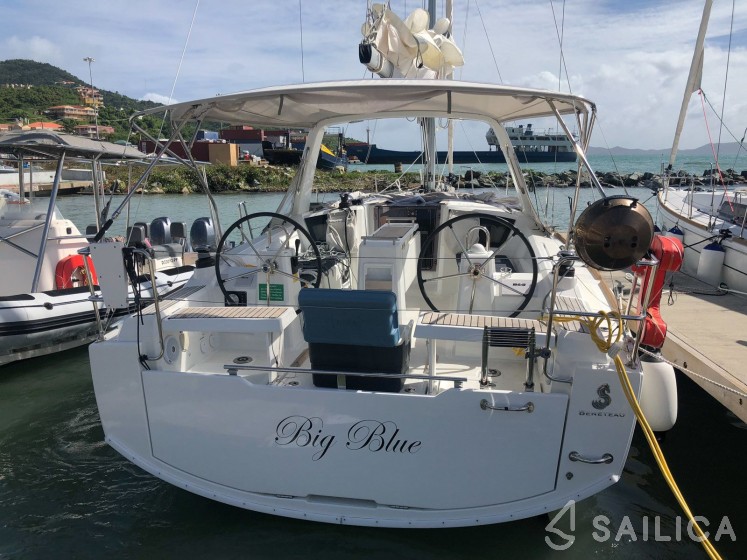 Oceanis 35.1 - Yacht Charter Sailica