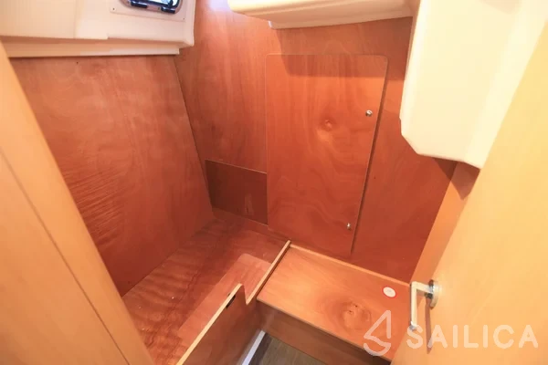 Oceanis 35.1 - Yacht Charter Sailica