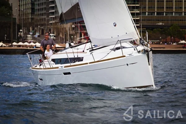 Sun Odyssey 389 - Yacht Charter Sailica