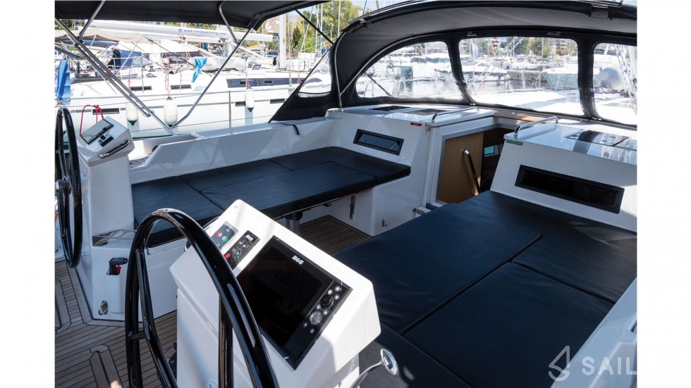 Bavaria C50 - Yacht Charter Sailica