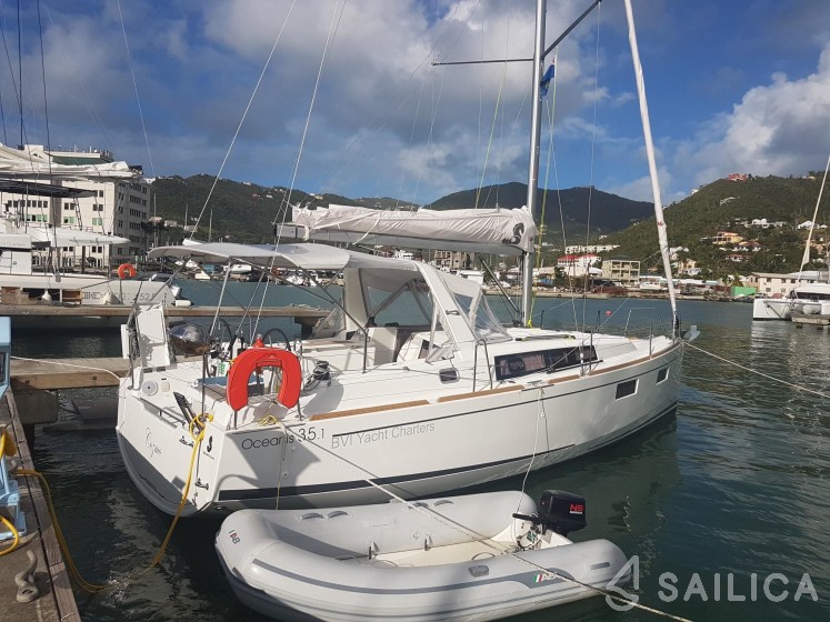 Oceanis 35.1 - Yacht Charter Sailica