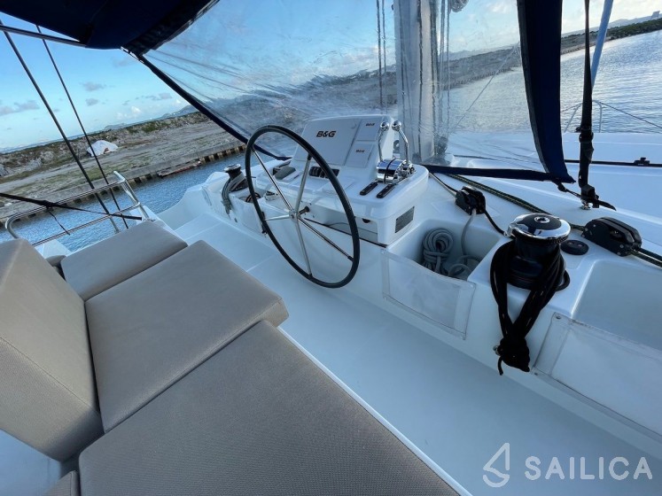 Lagoon 50 - Yacht Charter Sailica