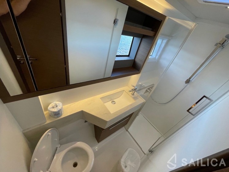 Lagoon 50 - Yacht Charter Sailica