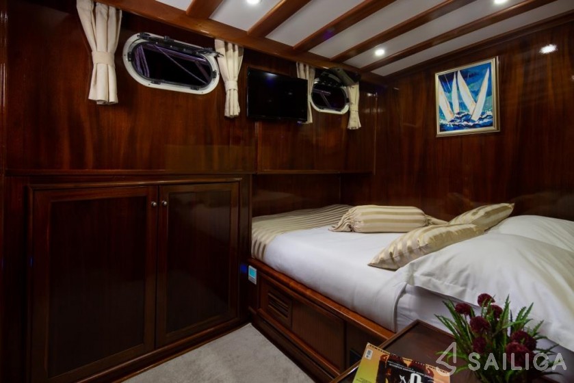 Gulet - Yacht Charter Sailica
