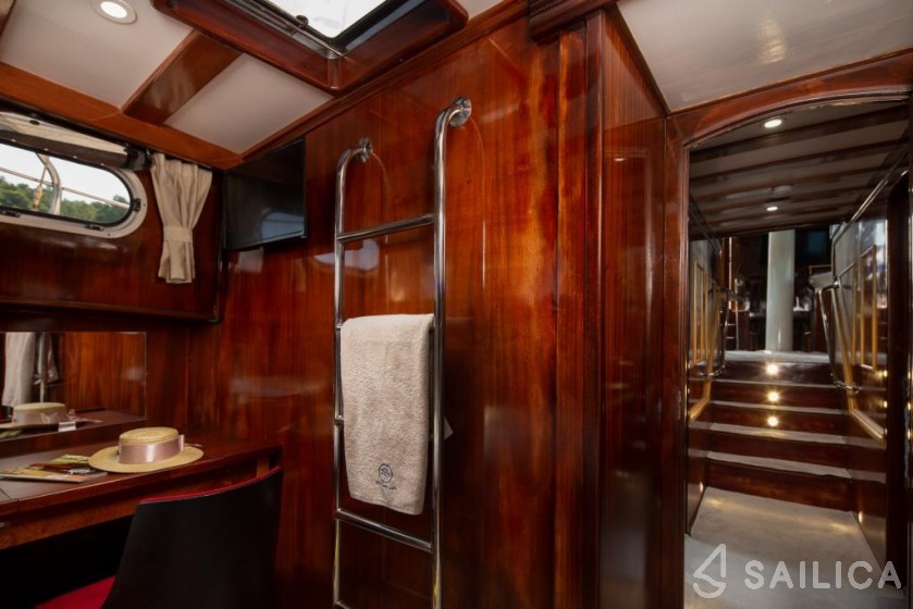 Gulet - Yacht Charter Sailica