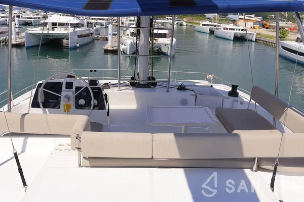Bali 4.6 - Yacht Charter Sailica