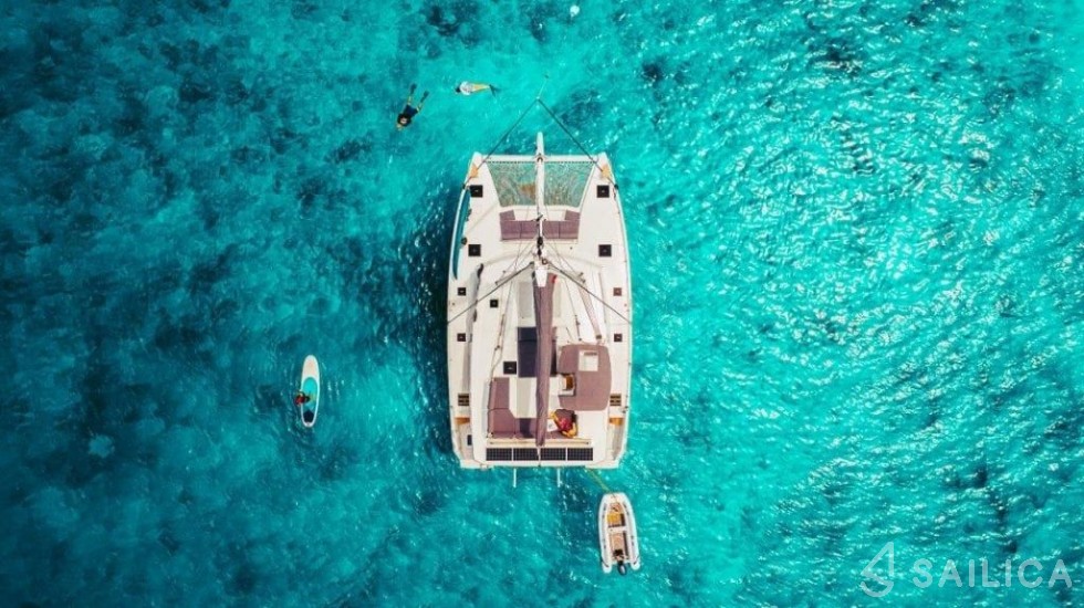 Elba 45 - Yacht Charter Sailica