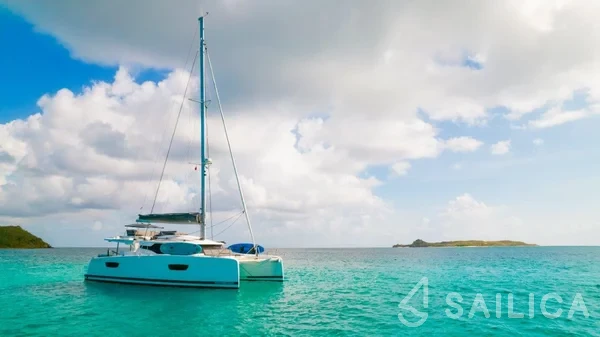 Elba 45 - Yacht Charter Sailica