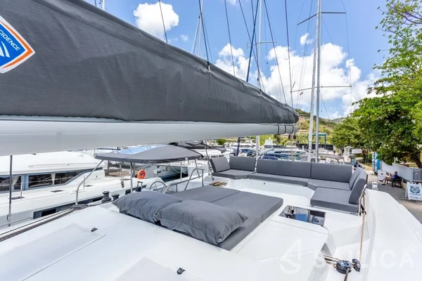 Elba 45 - Yacht Charter Sailica