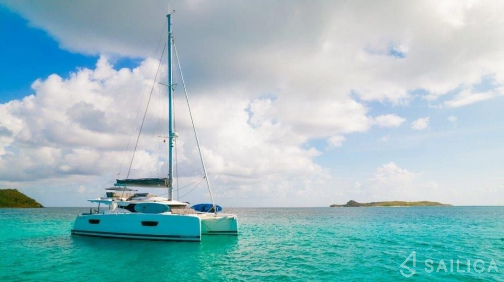 Elba 45 - Yacht Charter Sailica
