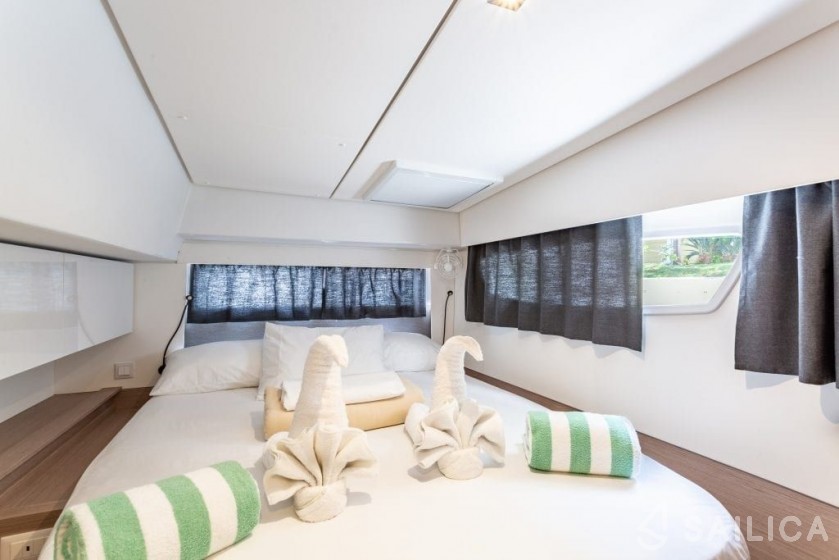 Elba 45 - Yacht Charter Sailica
