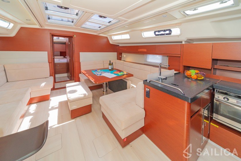 Hanse 458 - Yacht Charter Sailica