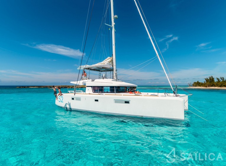 Lagoon 52F - Yacht Charter Sailica