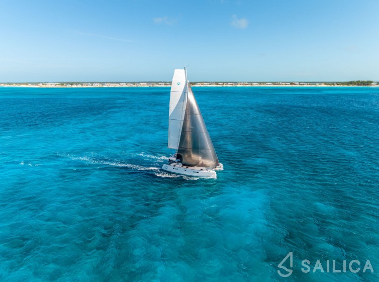 Lagoon 52F - Yacht Charter Sailica