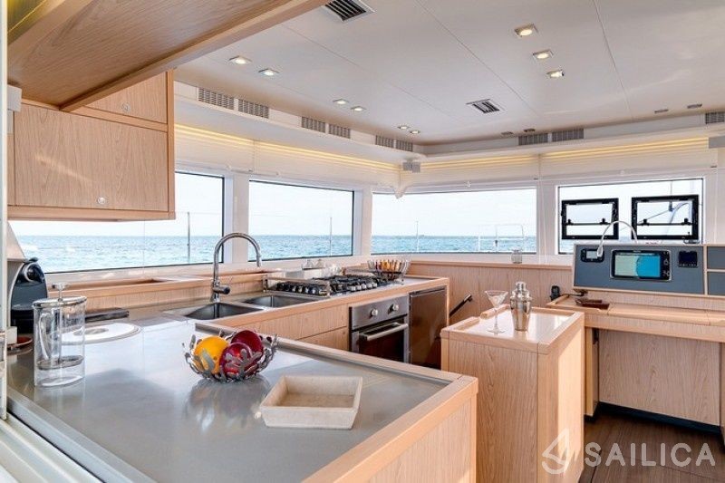Lagoon 52F - Yacht Charter Sailica