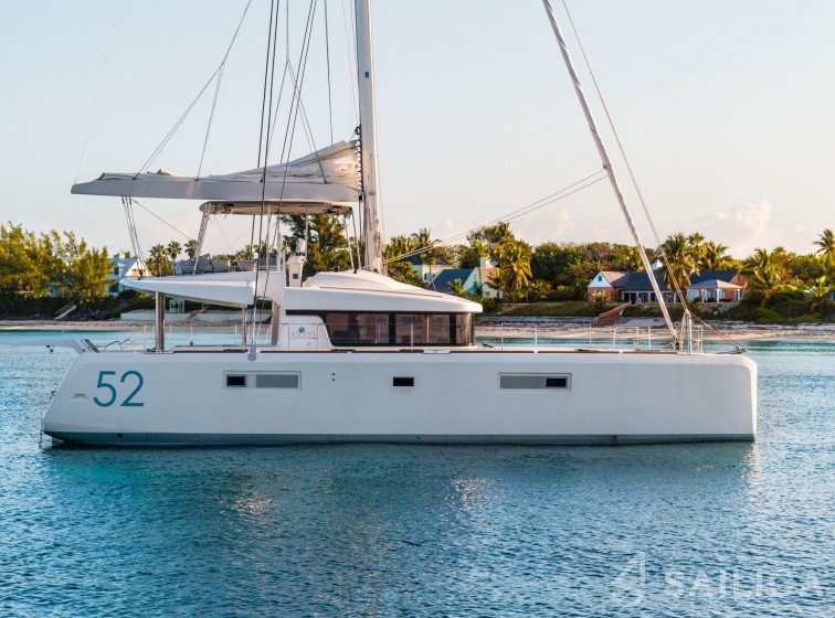 Lagoon 52F - Yacht Charter Sailica