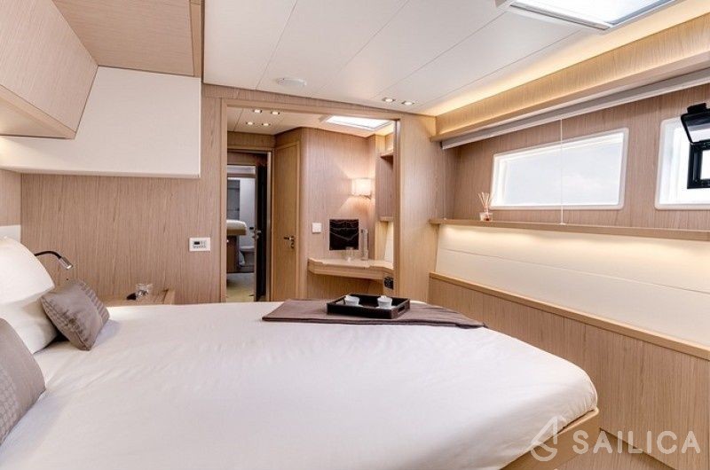Lagoon 52F - Yacht Charter Sailica