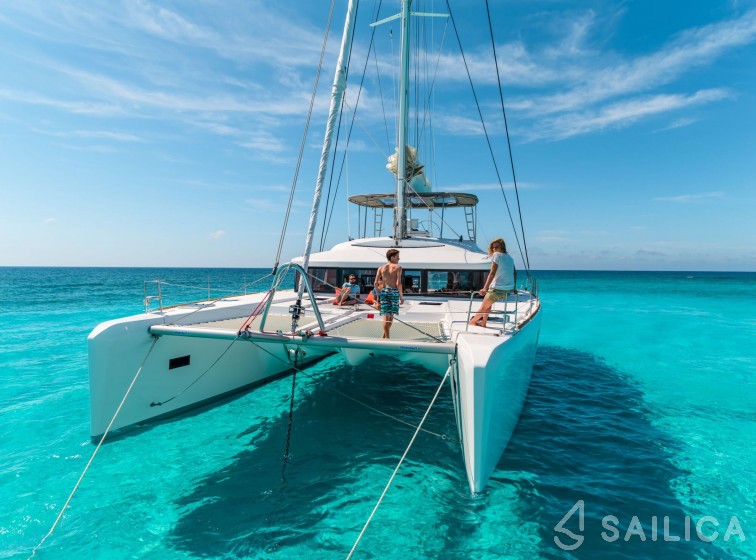 Lagoon 52F - Yacht Charter Sailica