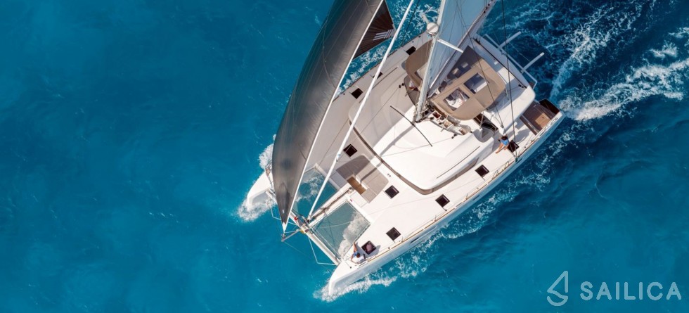 Lagoon 52F - Yacht Charter Sailica