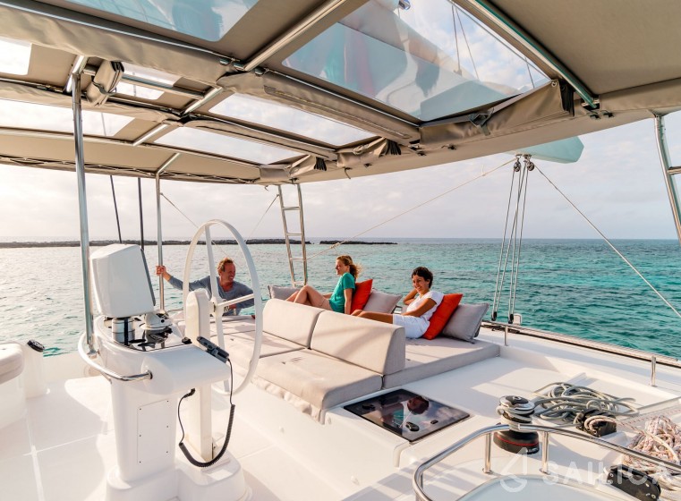 Lagoon 52F - Yacht Charter Sailica