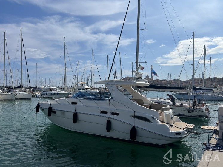 Sealine S 42 - Yacht Charter Sailica
