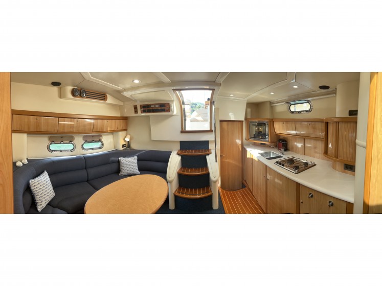 Sealine S 42 - Yacht Charter Sailica