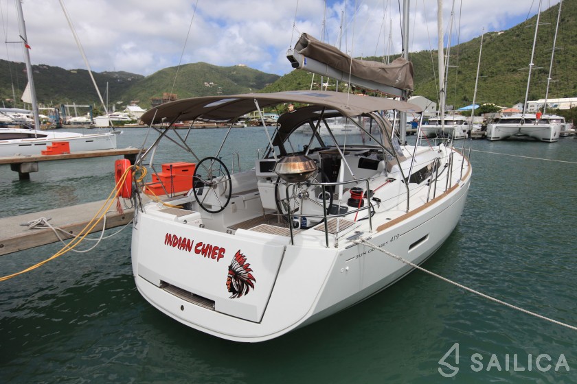 Sun Odyssey 419 - Yacht Charter Sailica