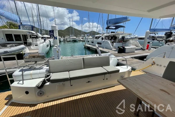Lucia 40 - Yacht Charter Sailica
