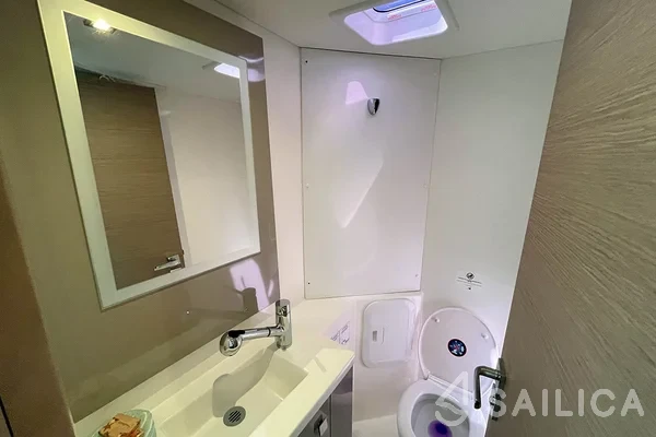 Lucia 40 - Yacht Charter Sailica