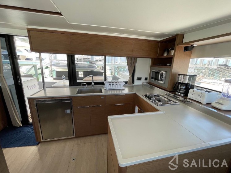 Lagoon 46  - Yacht Charter Sailica