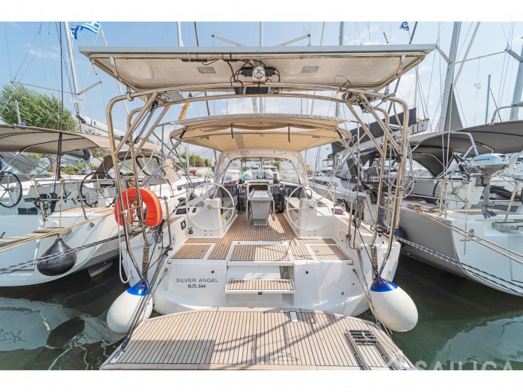 Oceanis 41.1 - Yacht Charter Sailica