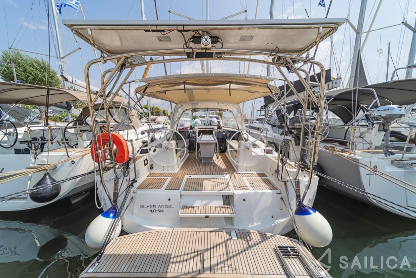 Oceanis 41.1 - Yacht Charter Sailica