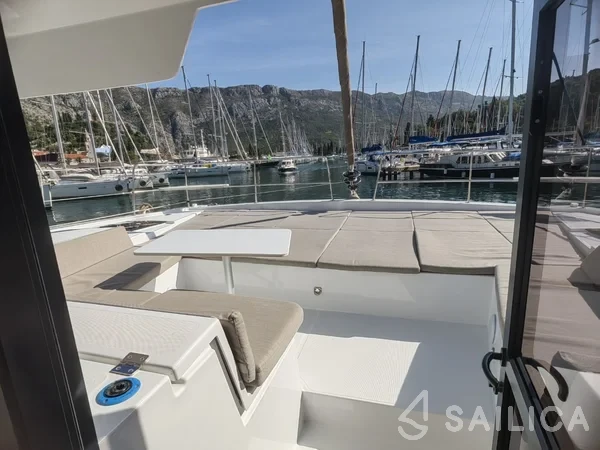 Bali 4.4 - Yacht Charter Sailica