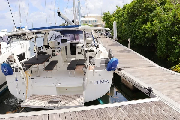 Sun Loft 47 - Yacht Charter Sailica