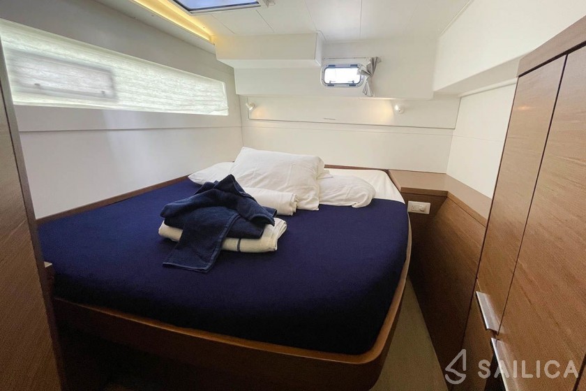 Lagoon 40 - Yacht Charter Sailica