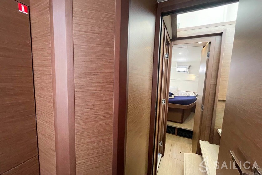 Lagoon 40 - Yacht Charter Sailica