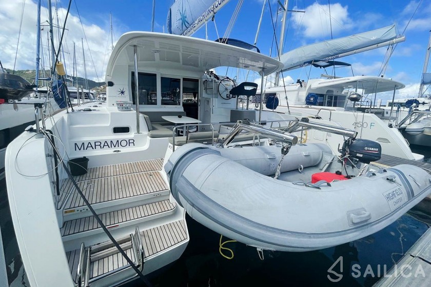 Lagoon 40 - Yacht Charter Sailica