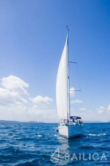 Bavaria 34 - Yacht Charter Sailica