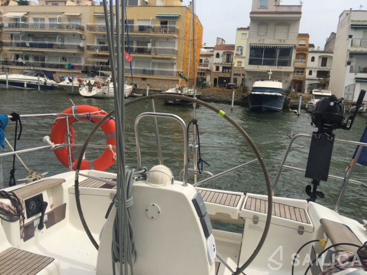 Dufour 40 - Yacht Charter Sailica