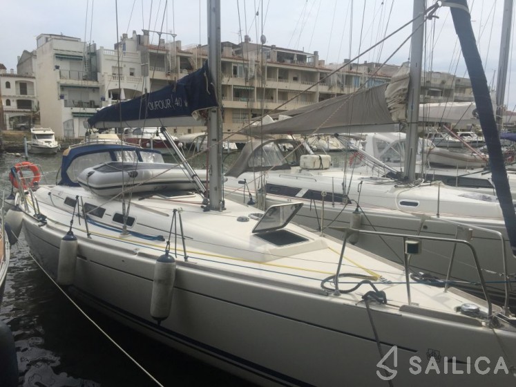 Dufour 40 - Yacht Charter Sailica