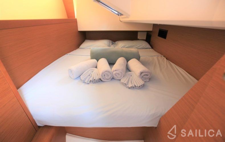 Sun Odyssey 349 - Yacht Charter Sailica