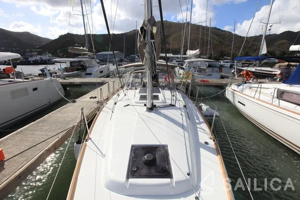 Sun Odyssey 349 - Yacht Charter Sailica